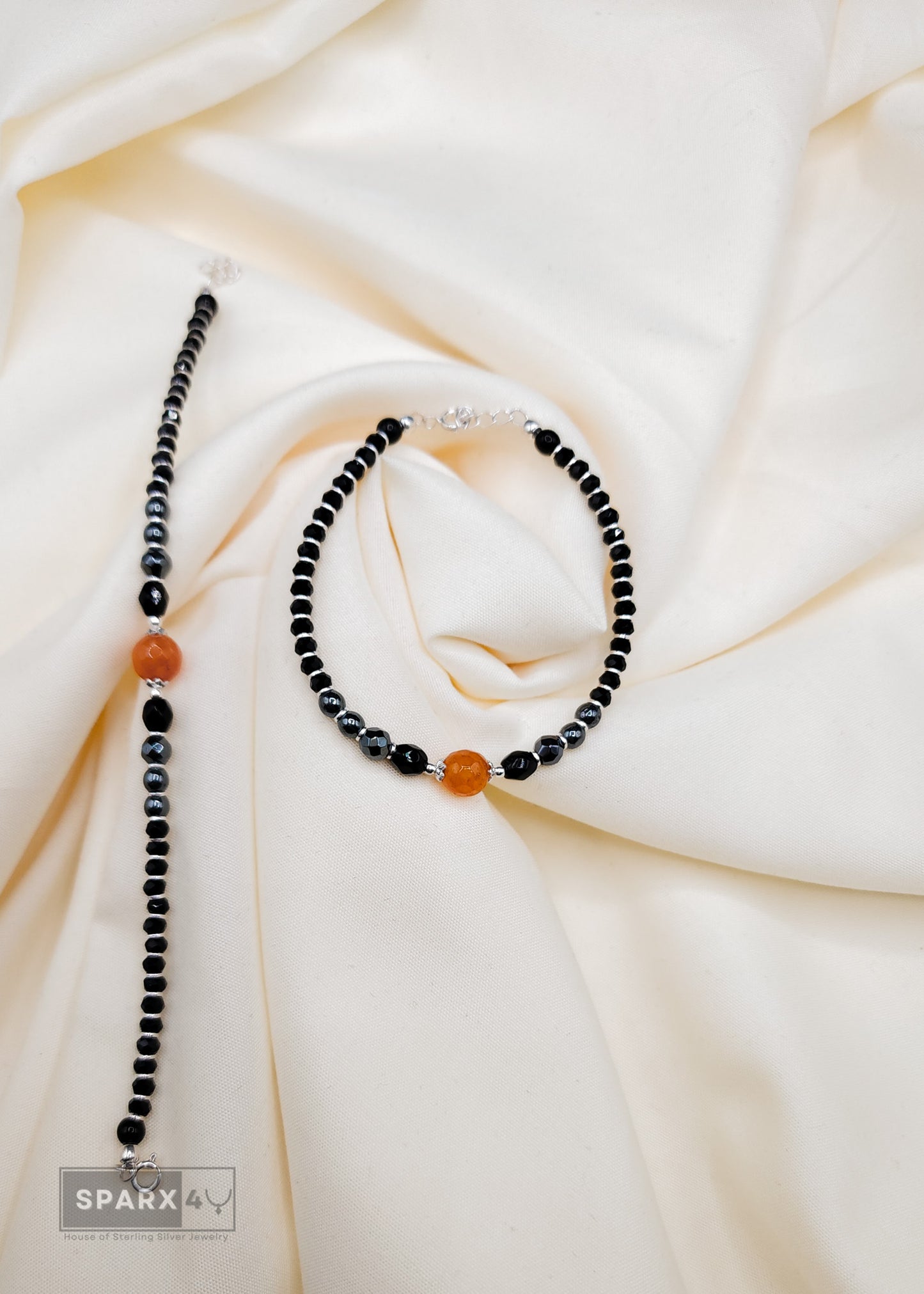 CRYSTAL BLACK BEADS BRACELET