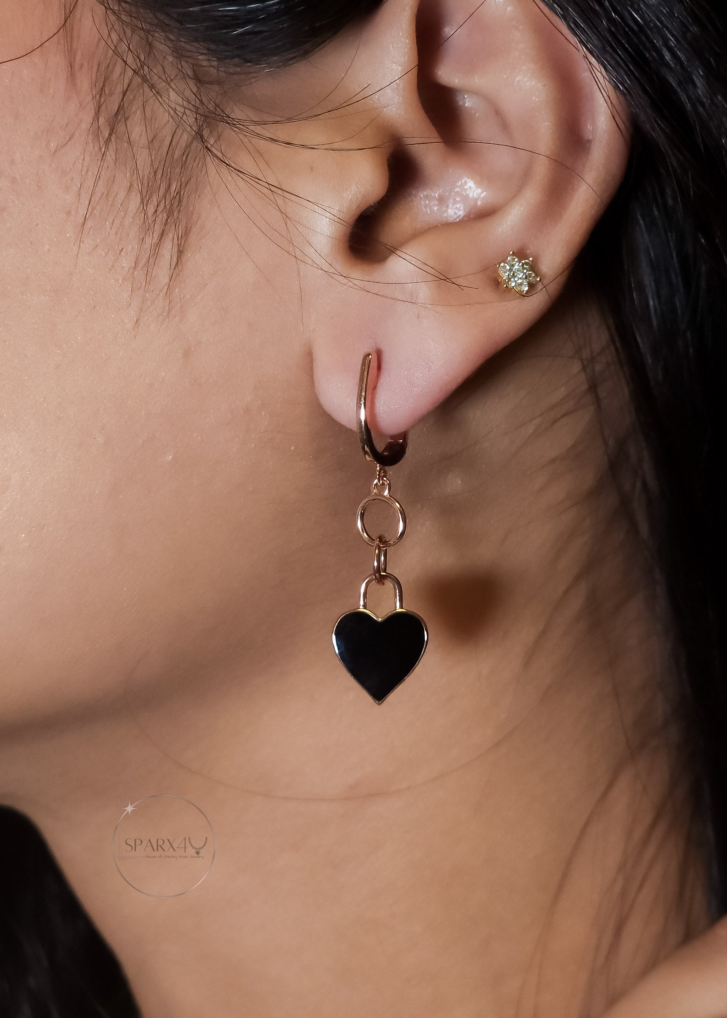 BLACK HEART DANGLE EARRINGS