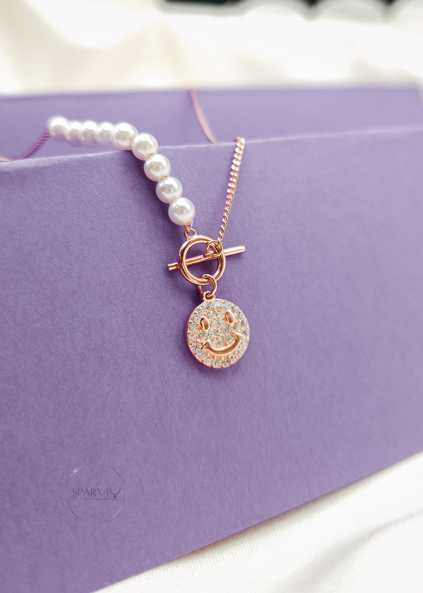 SPARKLING SMILES NECKLACE