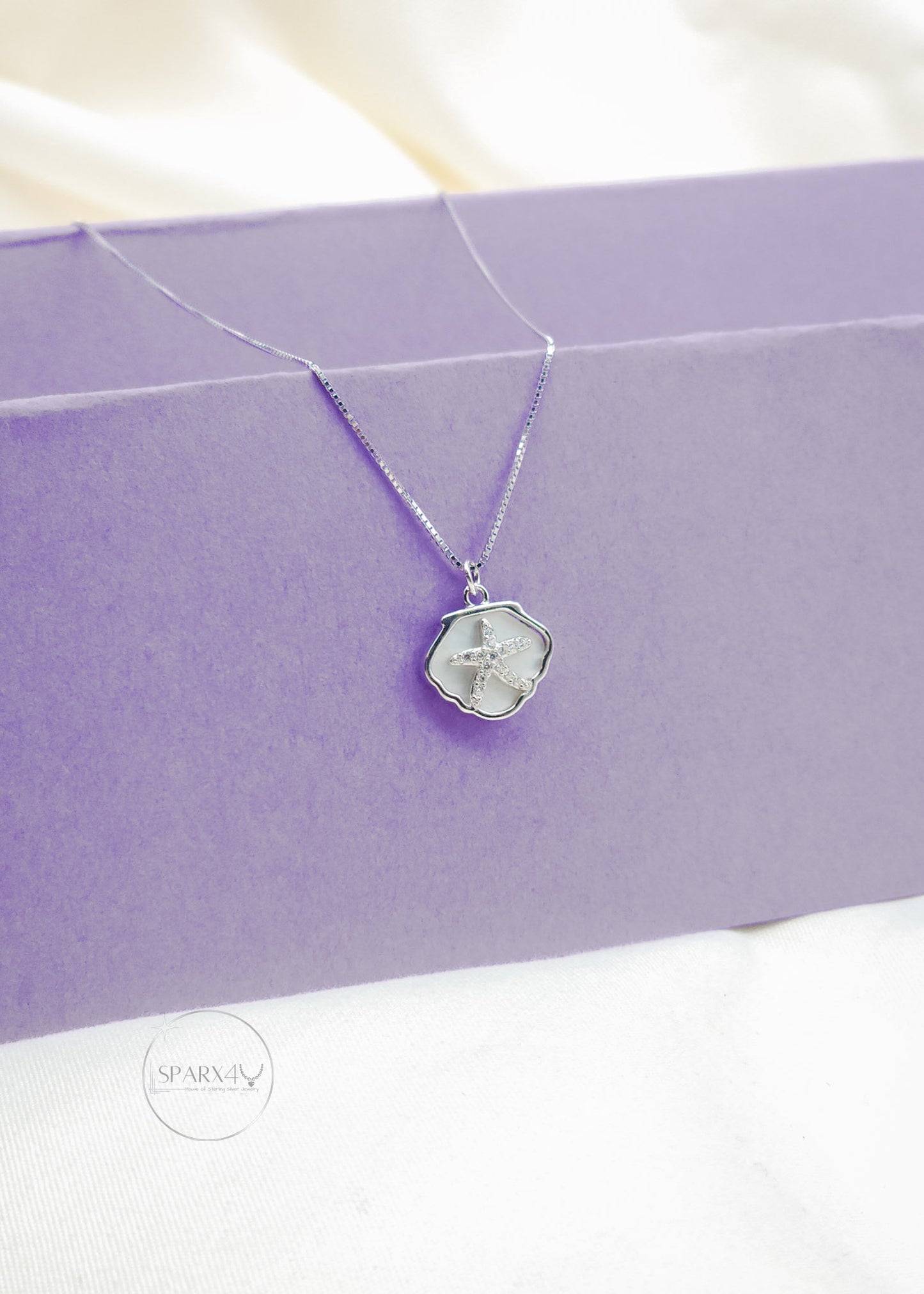 STARFISH MOTHER OF PEARLS NECKLACE