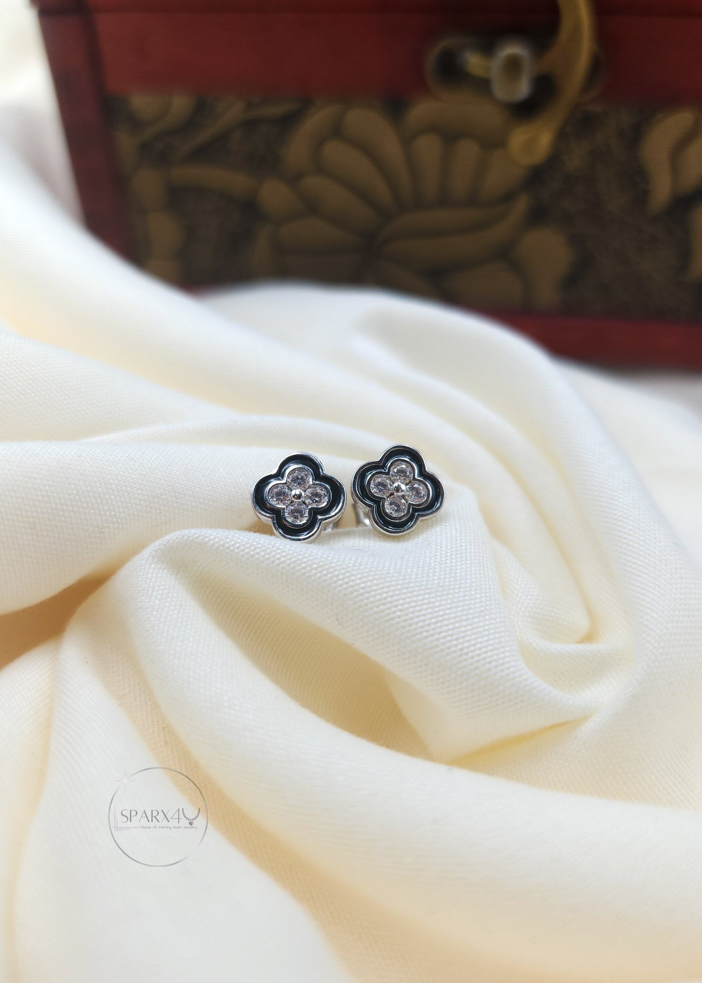 TWILIGHT BLOOM EARRING