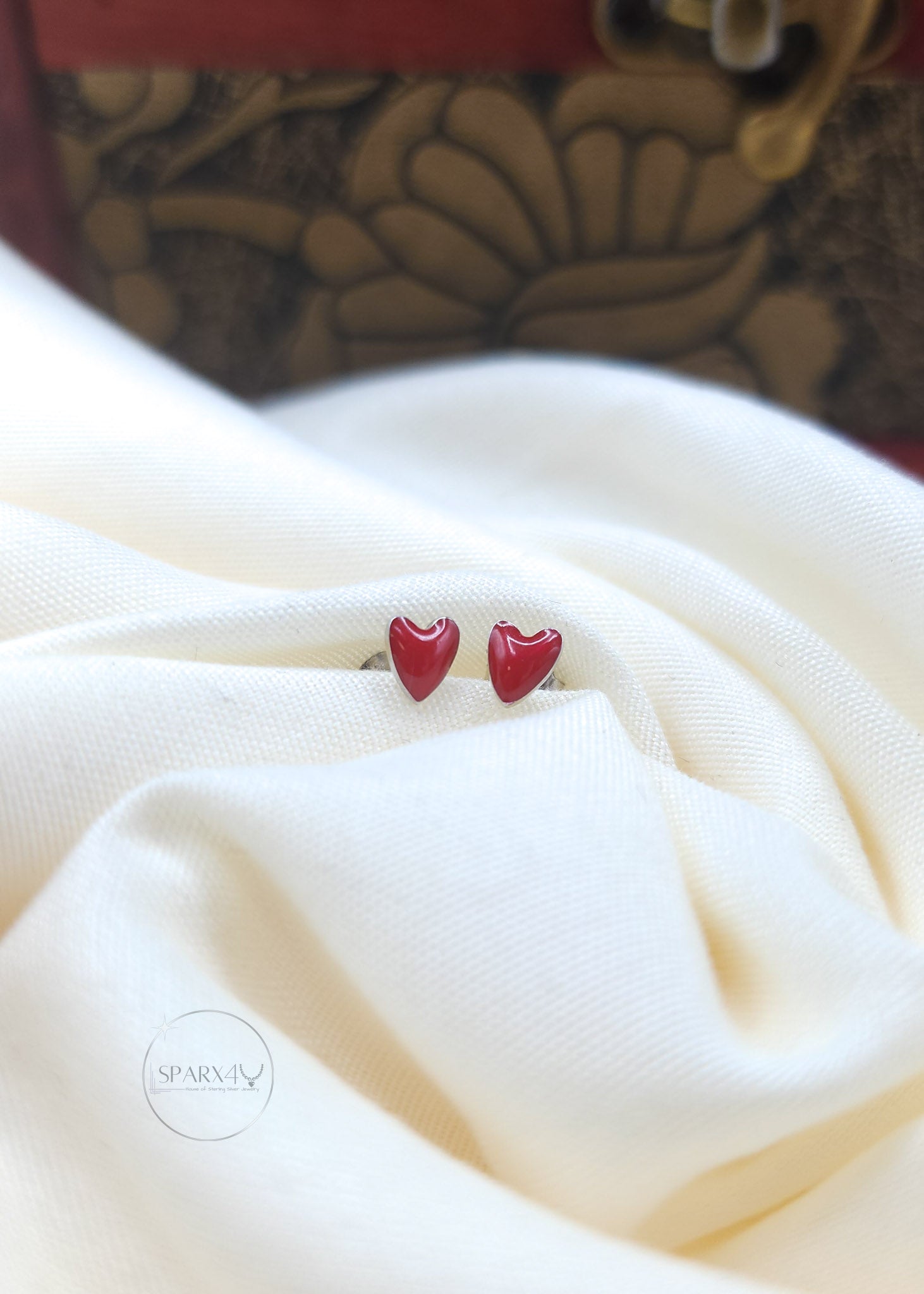 RED HEART EARRING