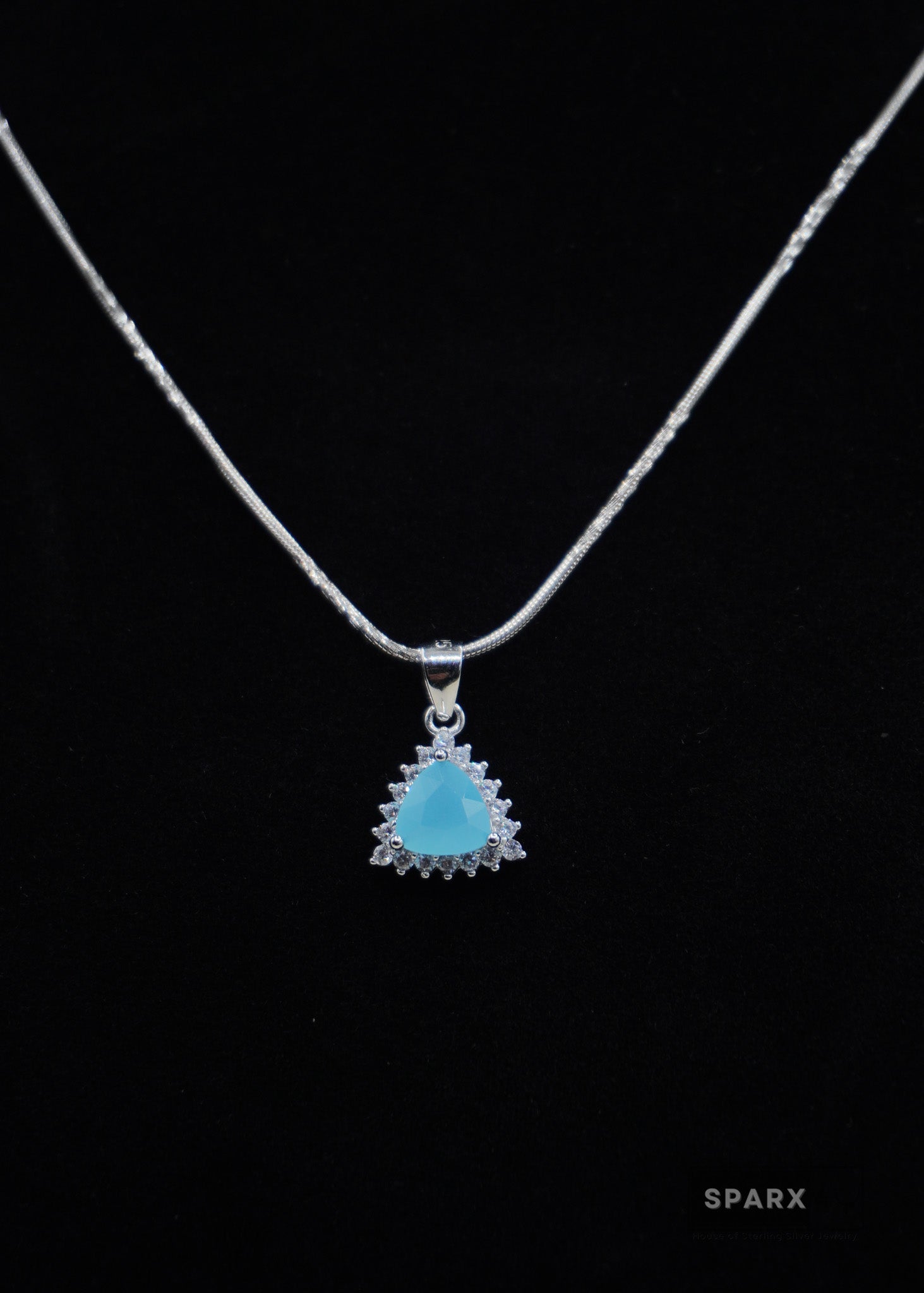 PARADISE BLUE PENDANT SET