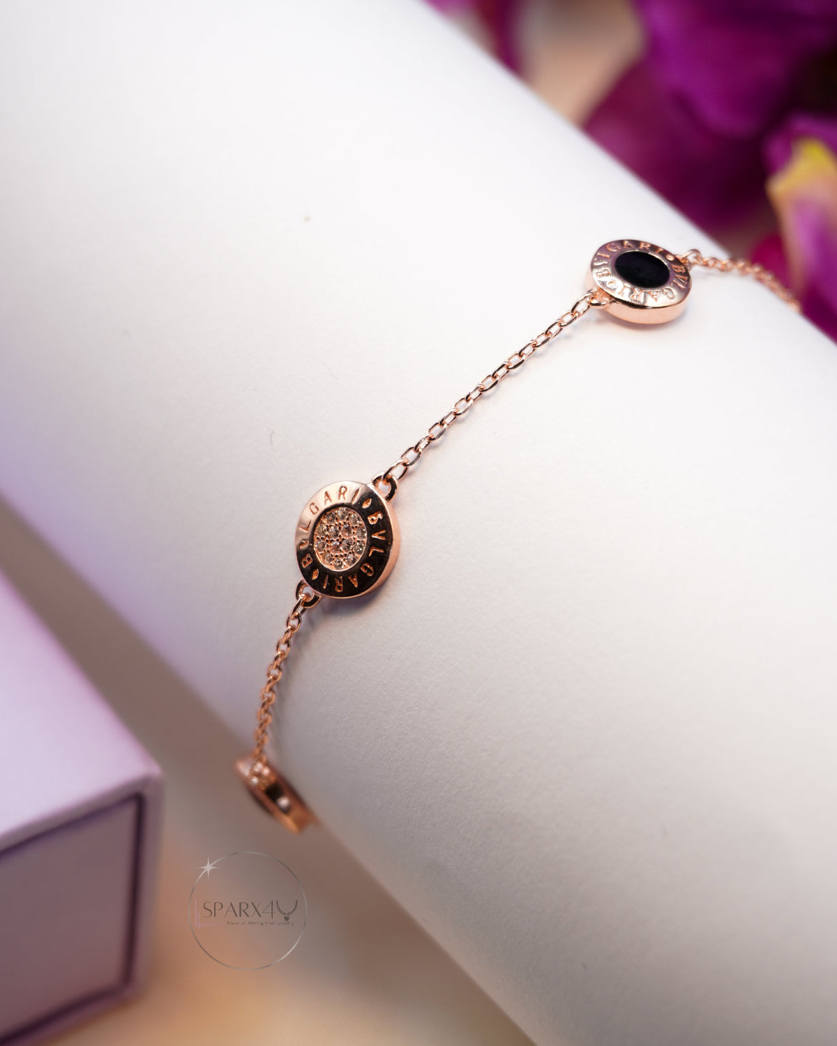 ELEGANT ROSE GOLD BRACELET