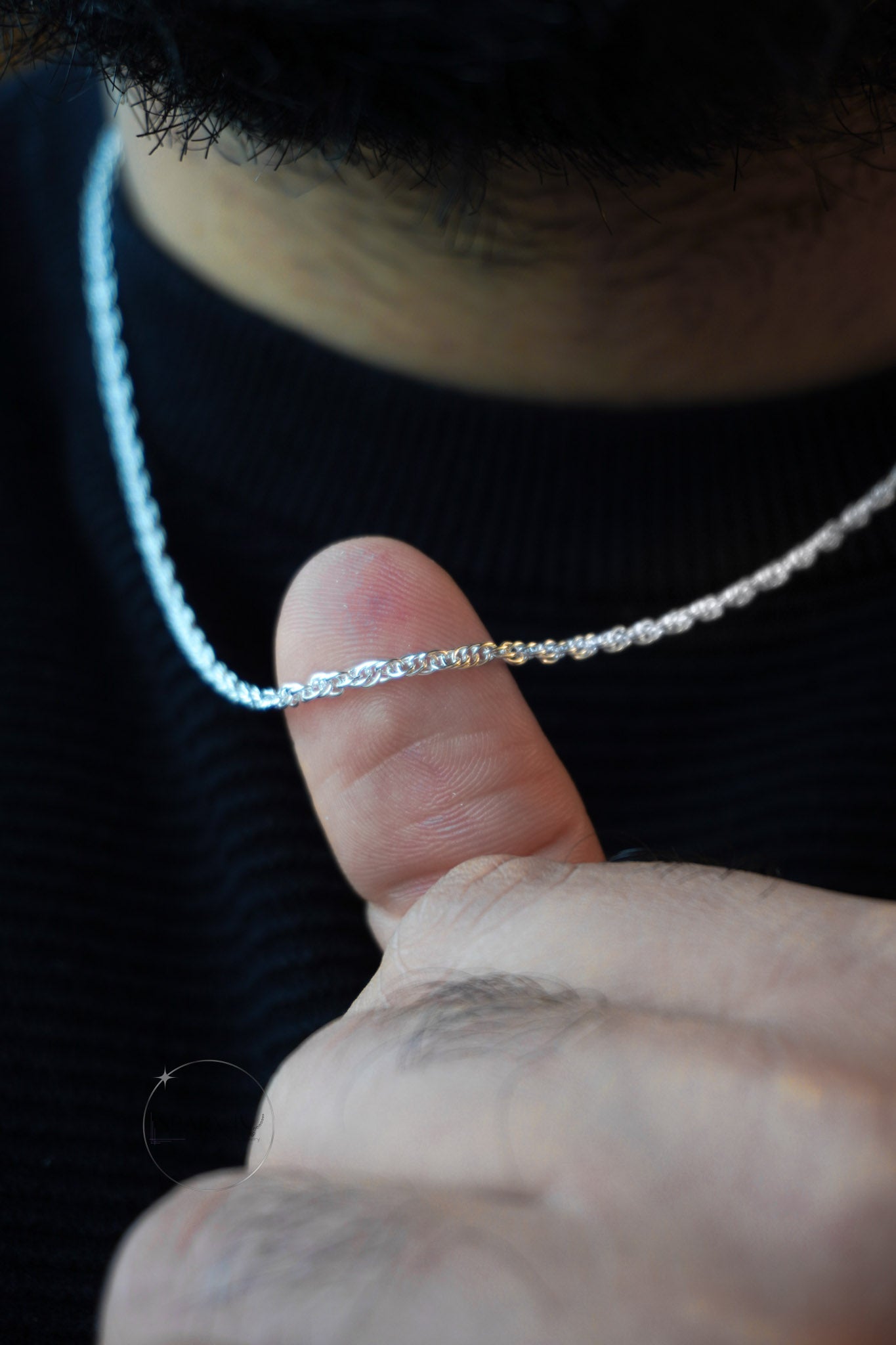 TWISTED SPIRAL CHAIN