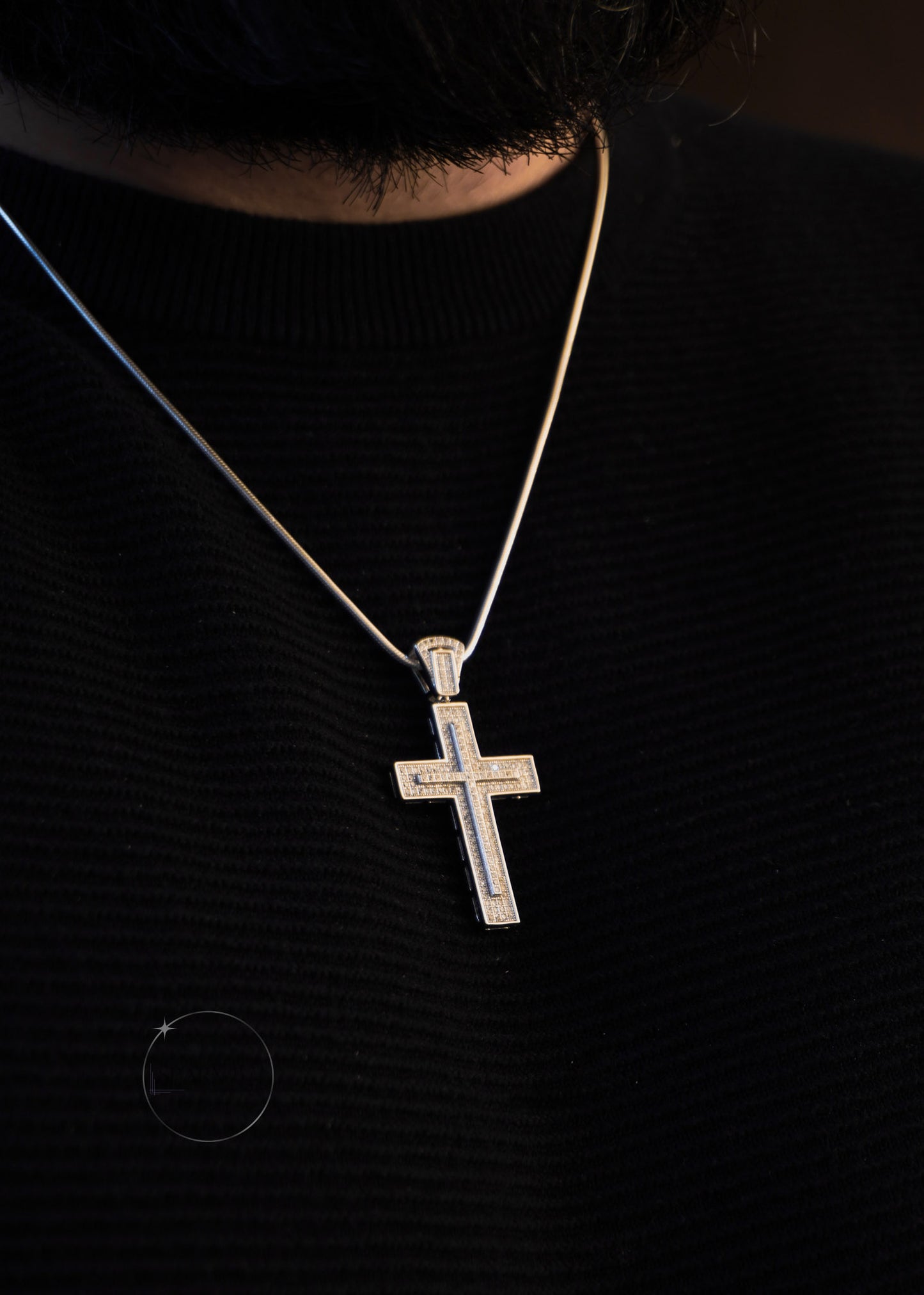 CROSS PENDANT