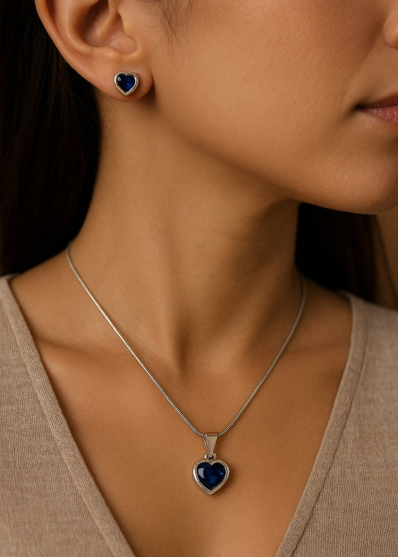 HEART PENDANT SET IN SAPPHIRE STONE