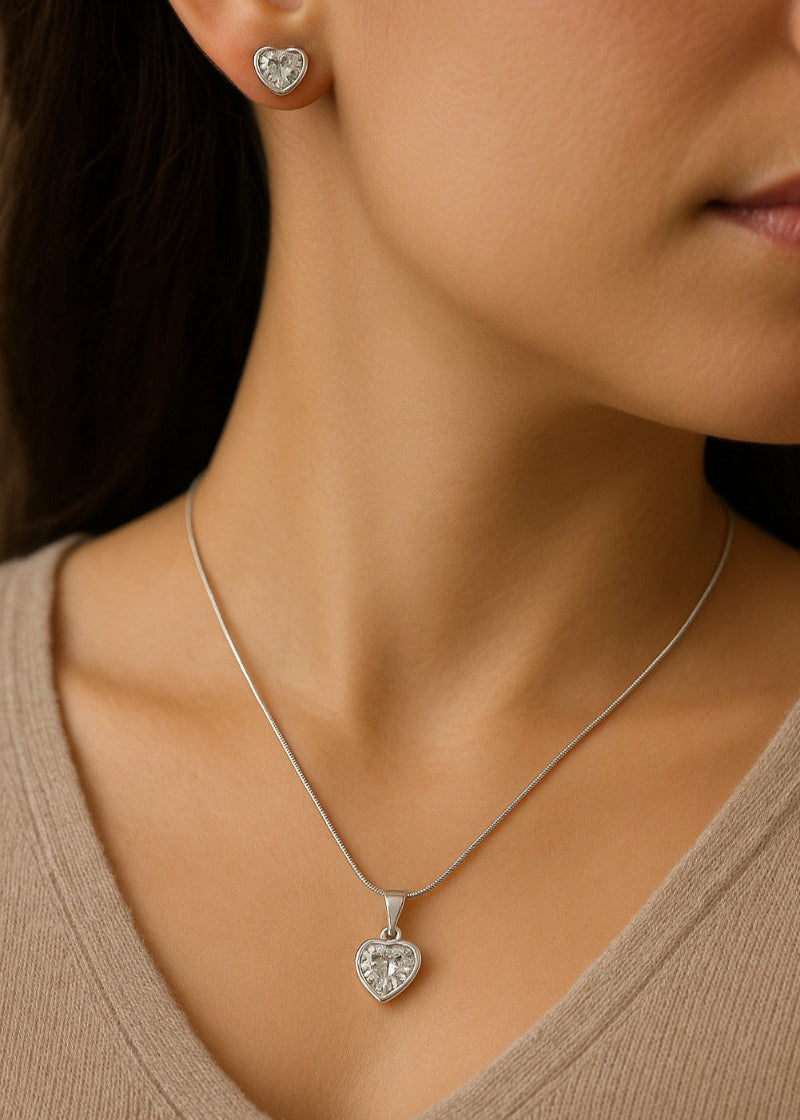 HEART PENDANT SET IN WHITE CRYSTAL