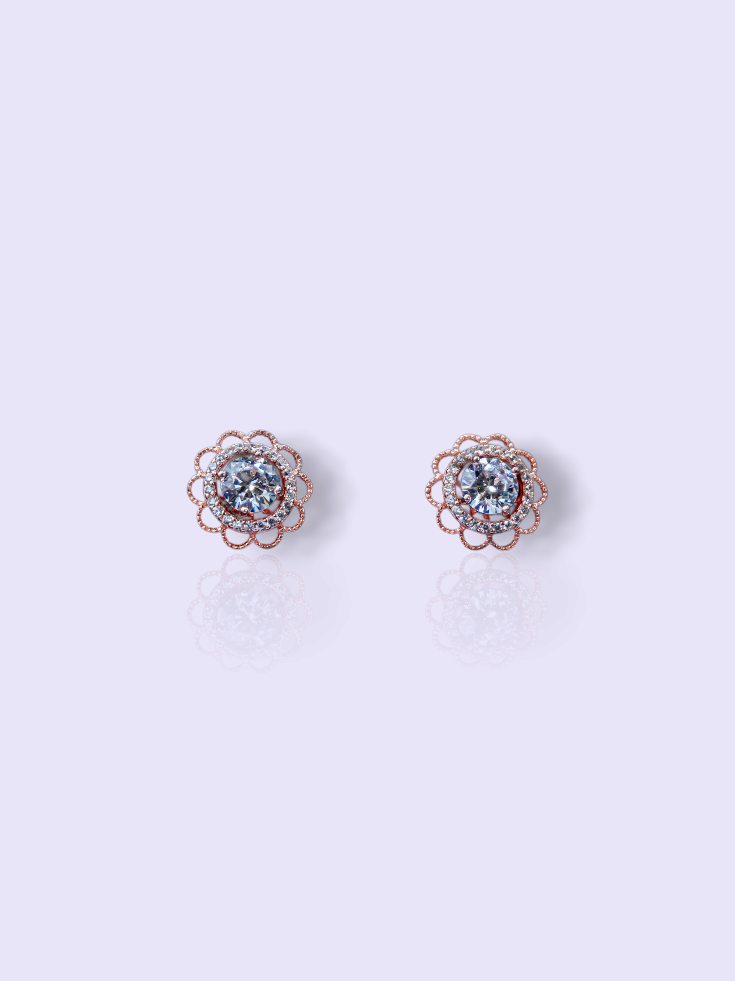 STUD EARRING