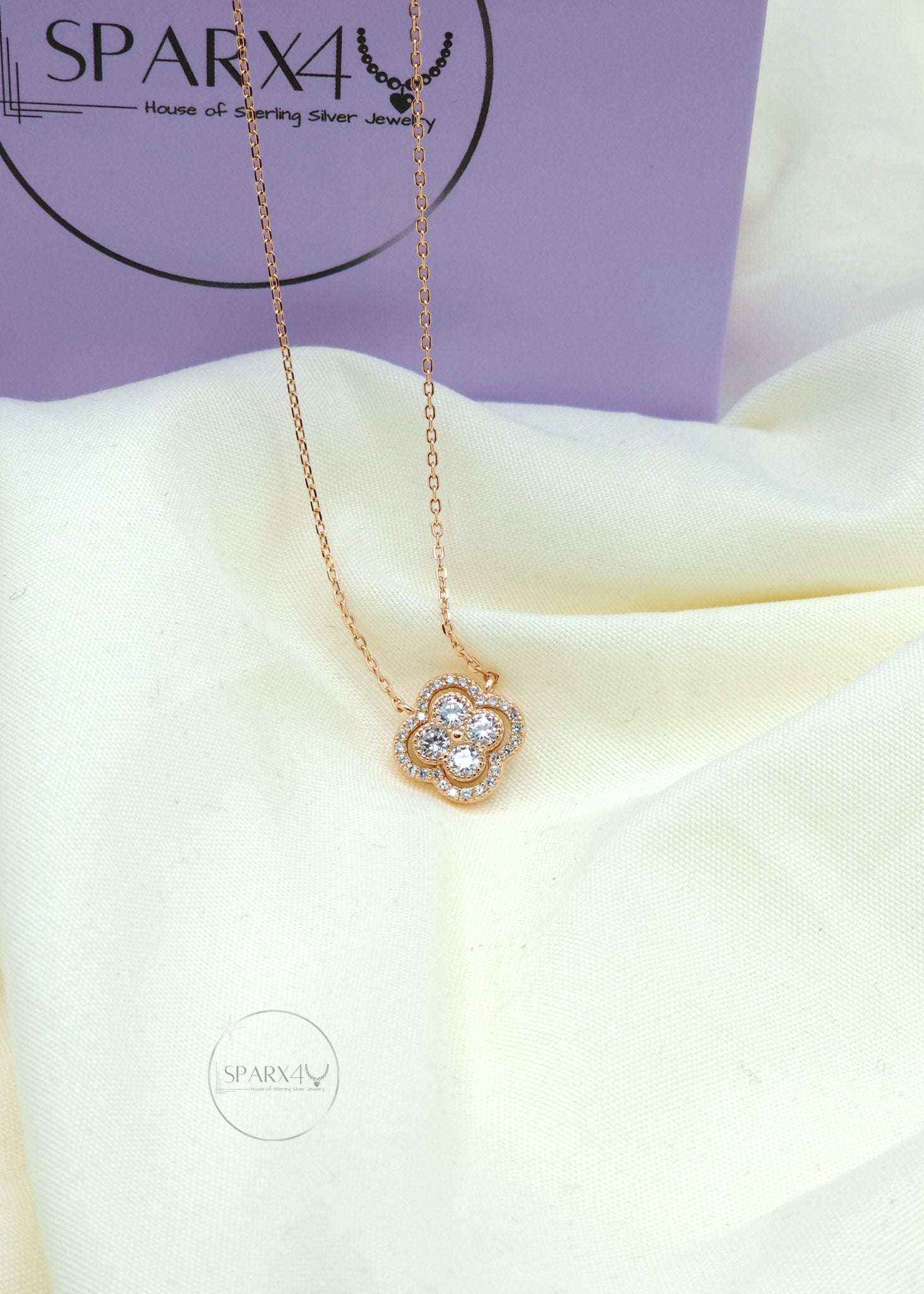 ROSE CLOVER NECKLACE