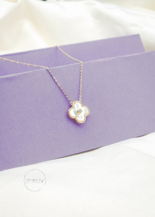 GOLD CLOVER MOTHER OF PEARL NECKLACE