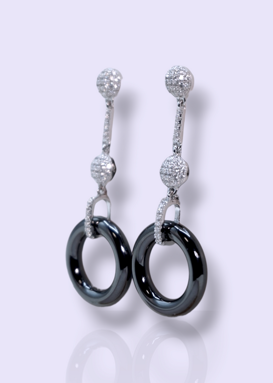 CIRCULING ONYX DANGLE EARRINGS